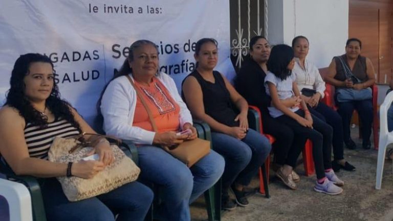 Lleva Ana Miriam Ferráez y SESVER, brigadas de mastografía a localidades de Xalapa