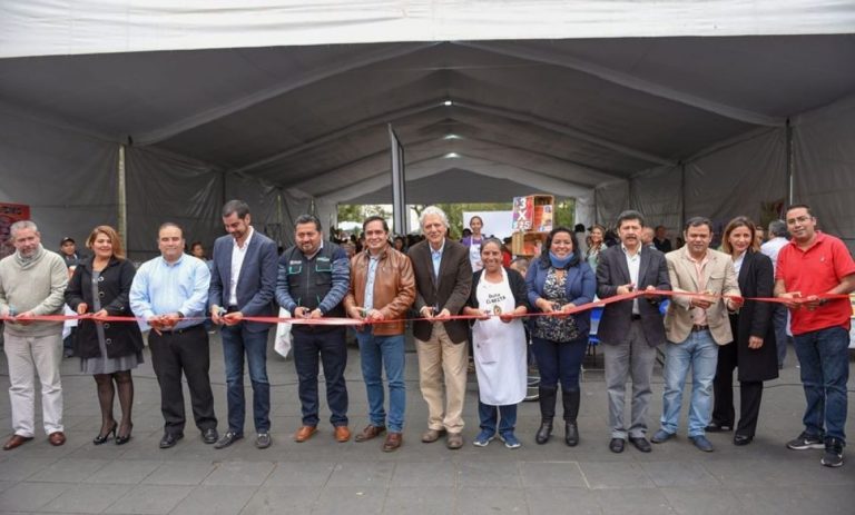 Inicia Expo-Venta Candelaria 2020, en Xalapa en parque Benito Juárez