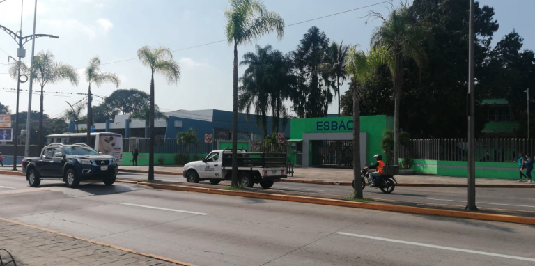 Hallan dos granadas en el Bachillerato, de Artes y Oficios ESBAO
