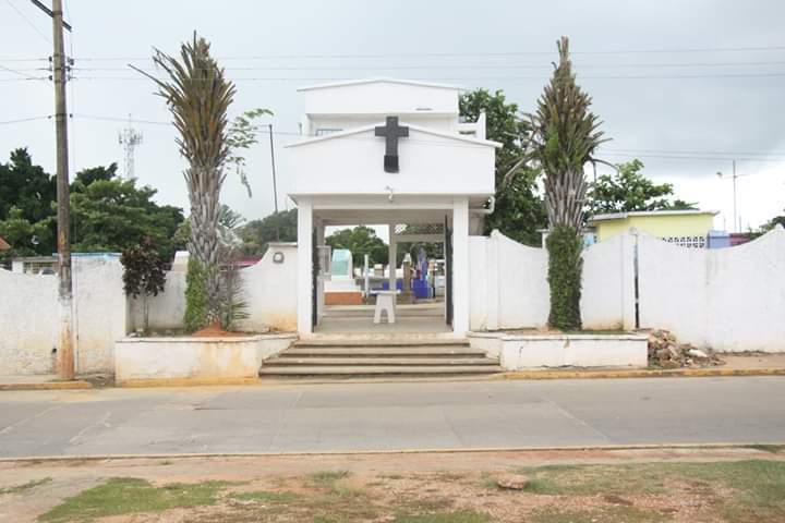 Trabajos de mejoramiento en el Panteón Municipal de Cosoleacaque.