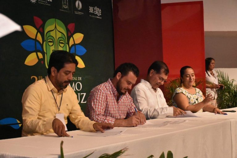 Cosoleacaque presente en el “3er Encuentro Estatal de Turismo Veracruz”