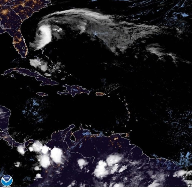 Arthur, la primera tormenta tropical, se acerca a Carolina del Norte