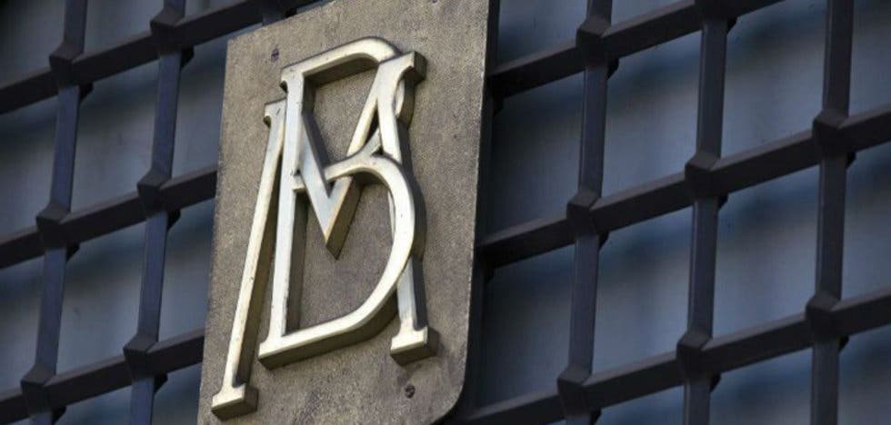 Analistas consultados por Banxico prevén caída del PIB a 7.99%
