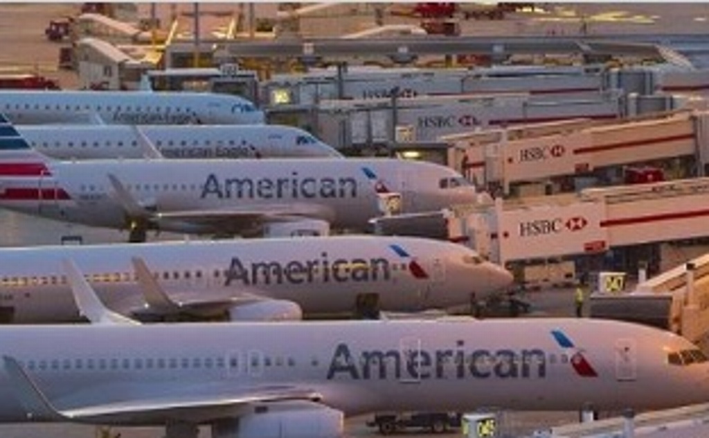 American Airlines y United Airlines anunciaron despido