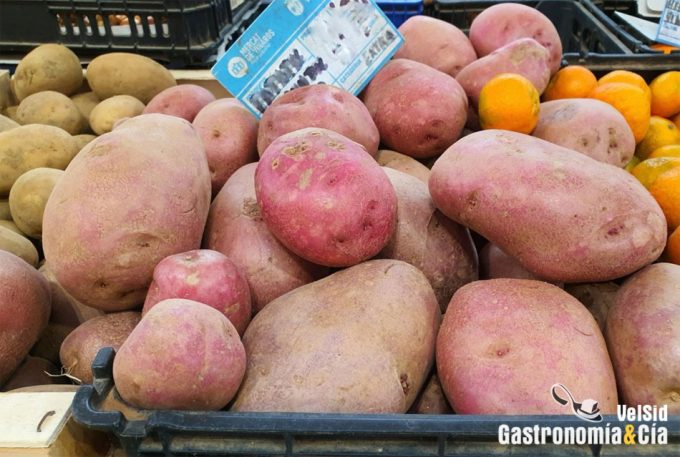 La diferencia de precio de las patatas se establece en un 892%