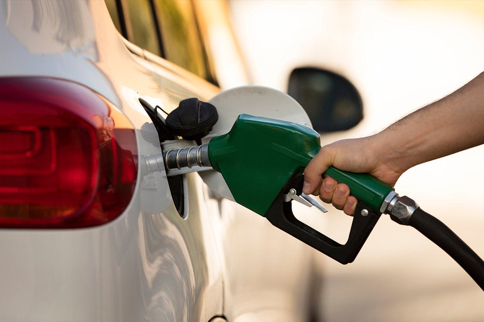 Precio de la gasolina alcanza máximo histórico; Premium en 25.50