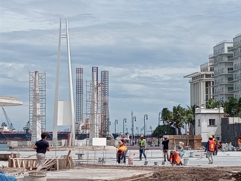 DETALLES DEL ADJUNTO plaza-heroismo-sera-inaugurada-en-abril-EL CLARIN VERACRUZANO