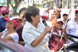 osa-maria-hernandez-espejo-debate el clarin veracruzano
